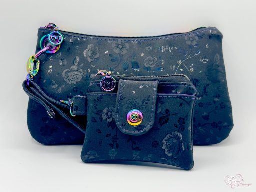 Modell: Modified Aries & SewMiniWallet